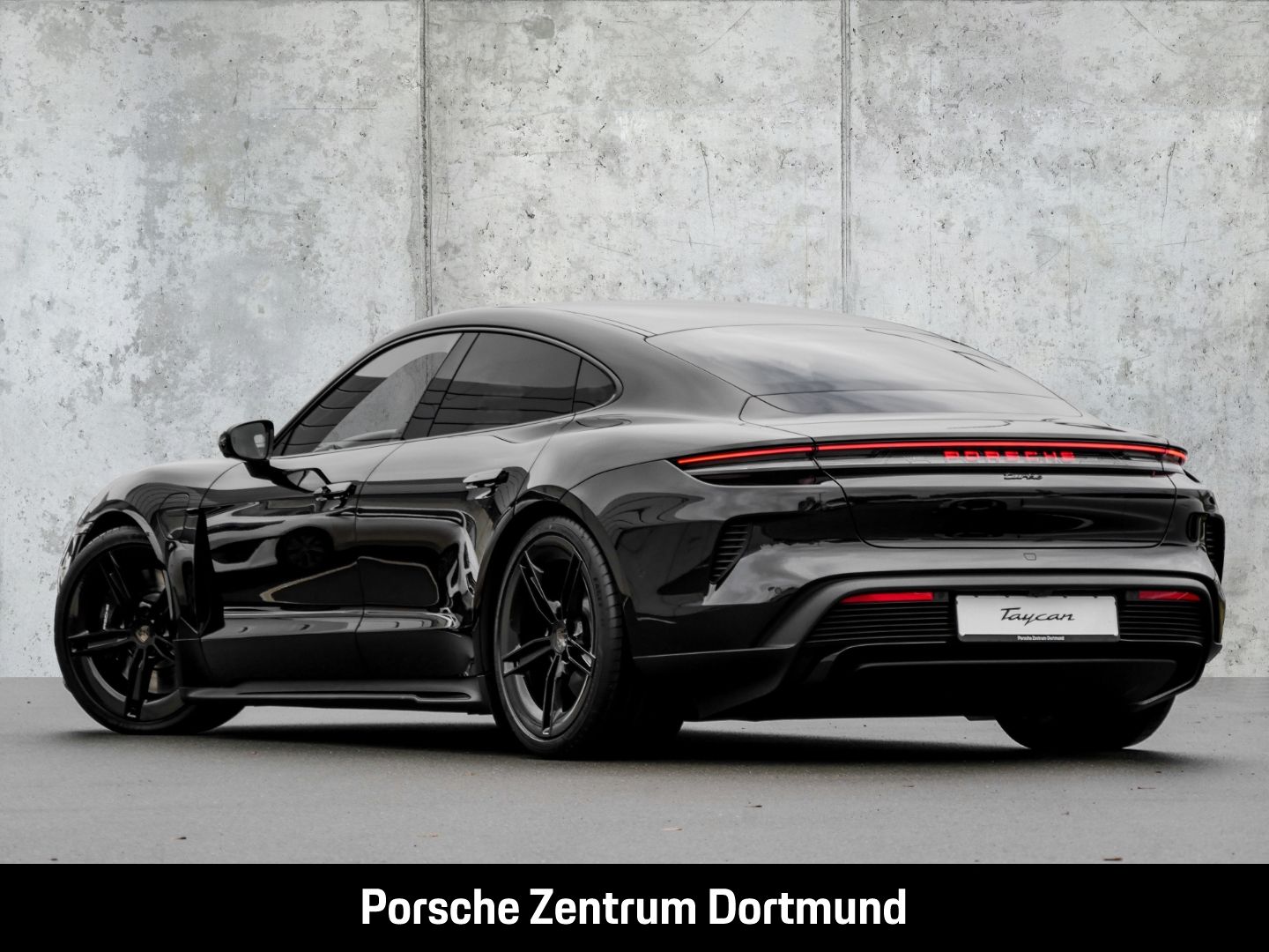 Porsche Taycan Turbo Surround-View LED-Matrix InnoDrive