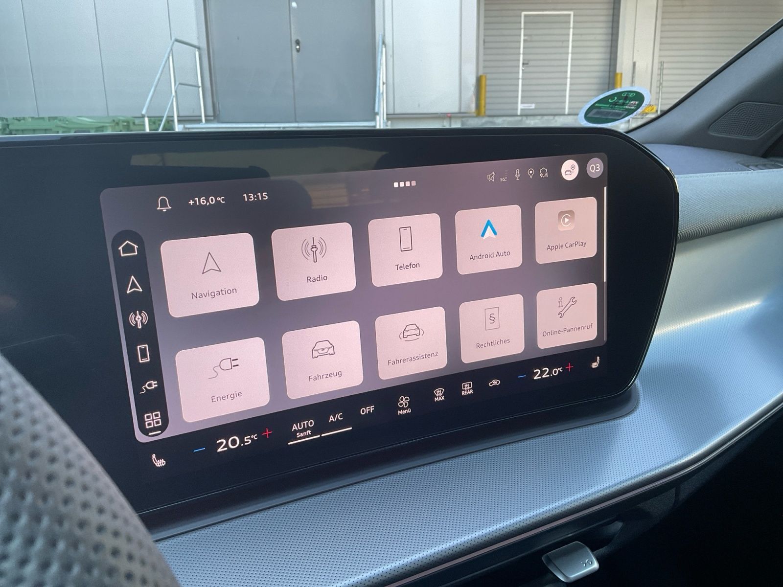 Audi Q3 SUV e-hybrid 2x S line MATRIX AHK HUD SONOS