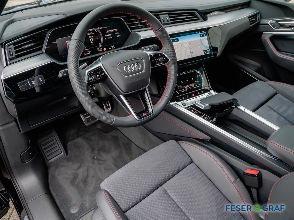 Audi Q8 Sportback e-tron 50 2x S line - Samsaru's Car Outlet