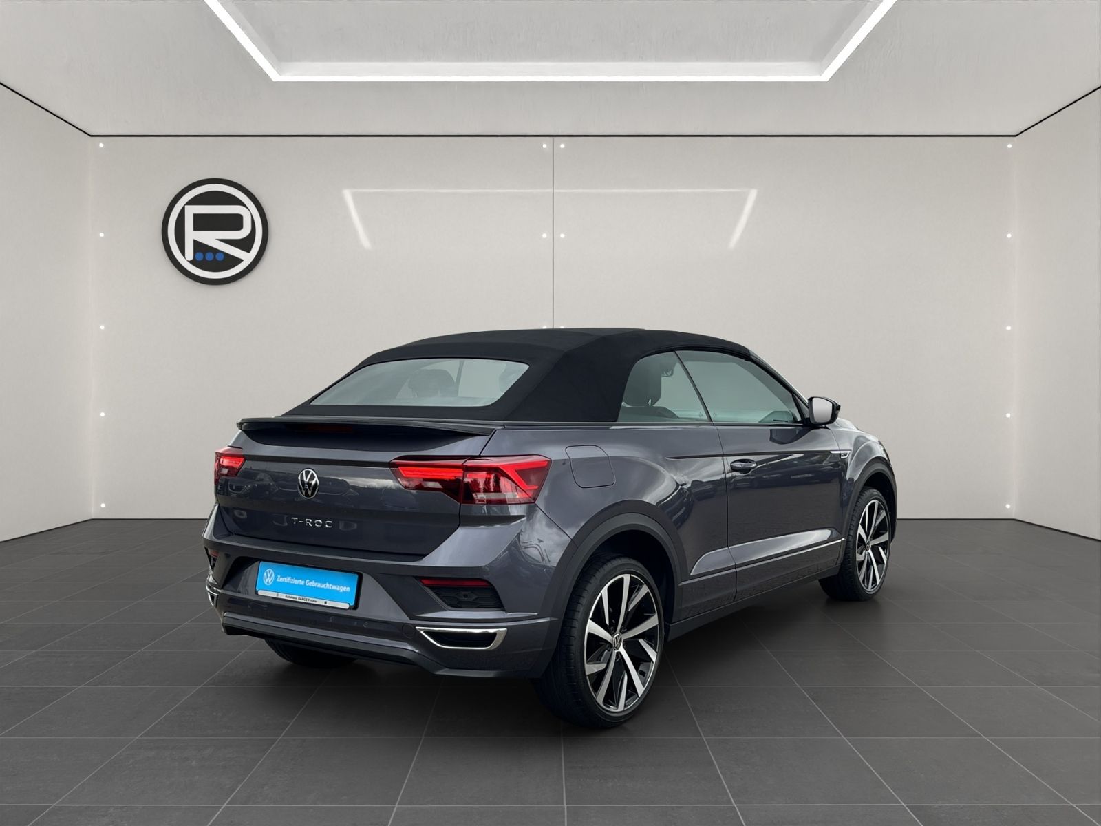 Volkswagen T-Roc R-Line - Samsaru's Car Outlet