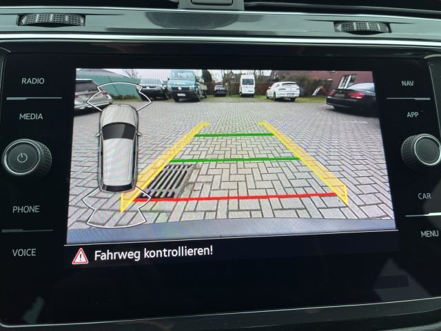 Volkswagen Tiguan Life 1.5 TSI - Samsaru's Car Outlet