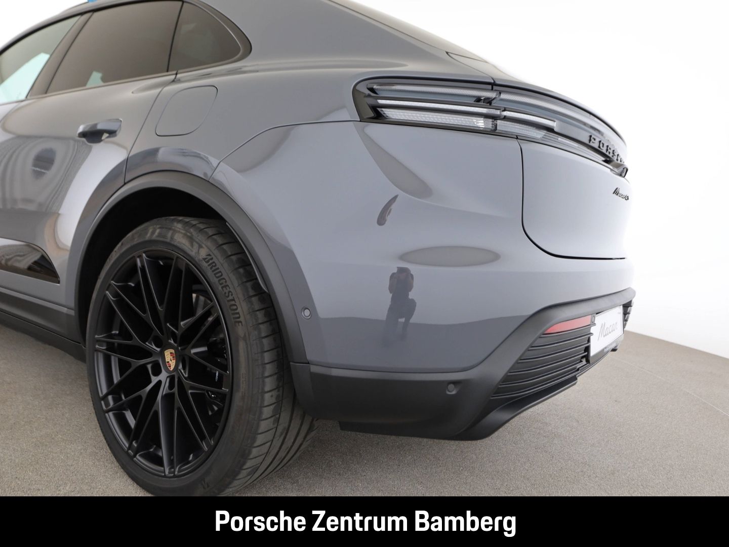 Porsche Macan 4S/ 22 Zoll/ AHK/ BOSE/ Sitzbelüft. uvm.