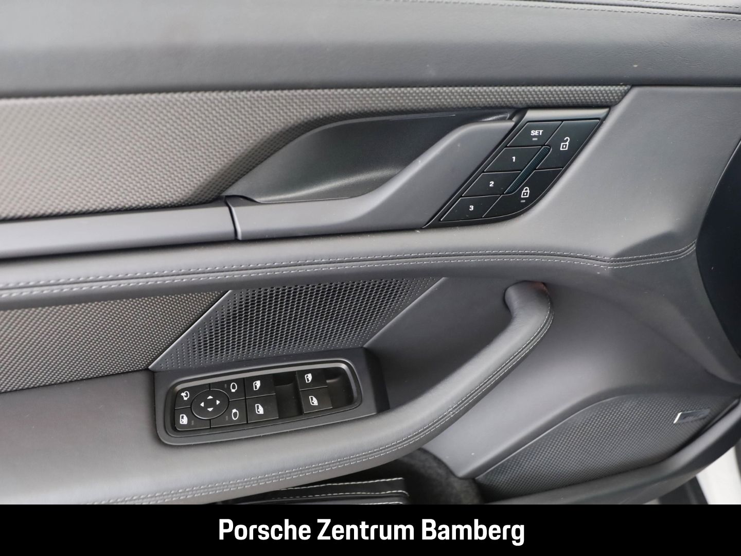 Porsche Taycan 4S ST/ 21 Zoll/ Head Up/ Inno-Drive/ Krei