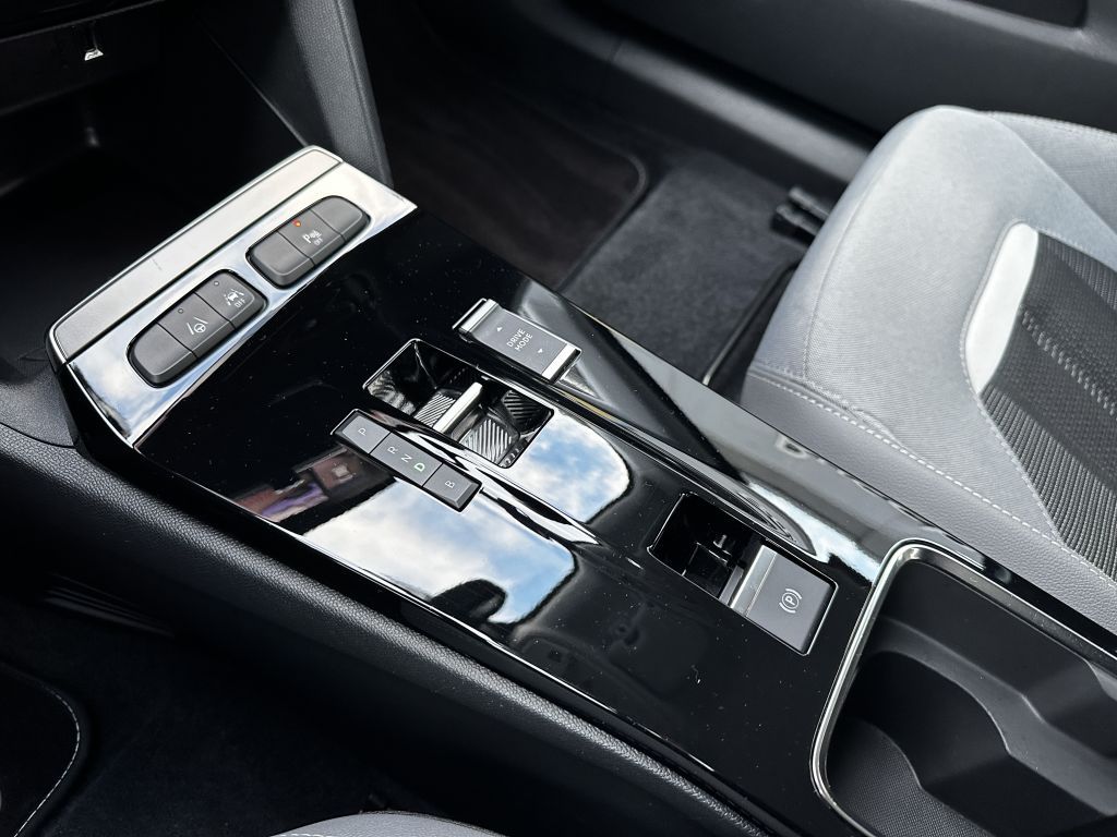 Opel Mokka-e Elegance - Samsaru's Car Outlet
