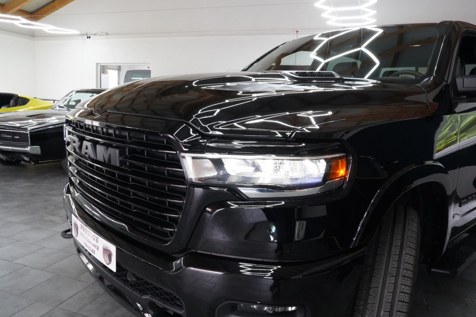Dodge Sport 3.0 420 PS Black
