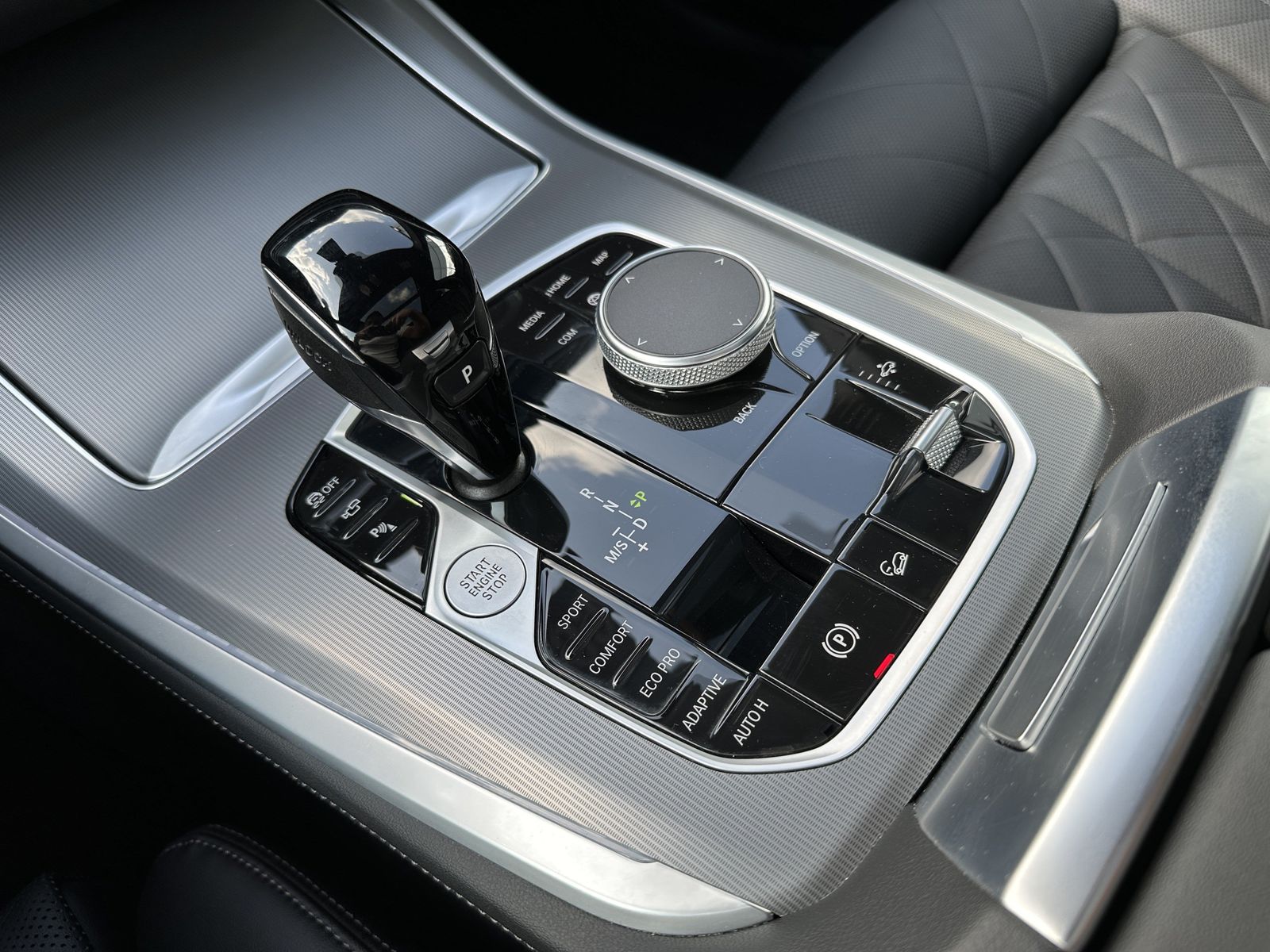 BMW X5 xDrive30d M Sport 2-Achs-Luft StHzg 7-Sitzer