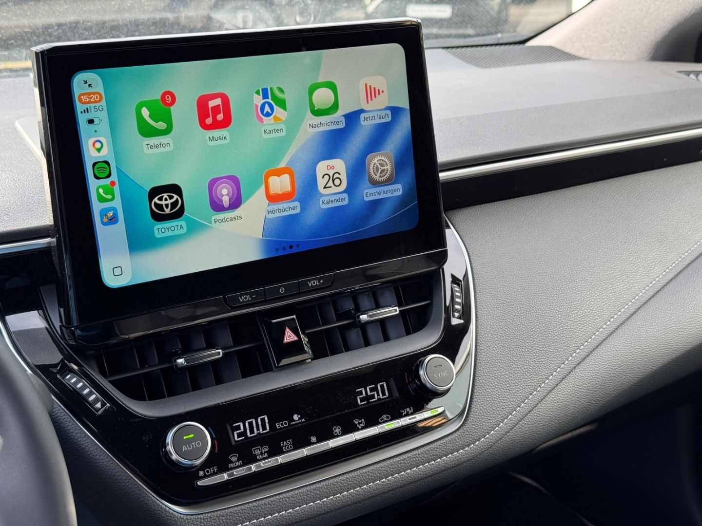 Toyota Corolla Touring Sports Hybrid Teamplayer / CarPl