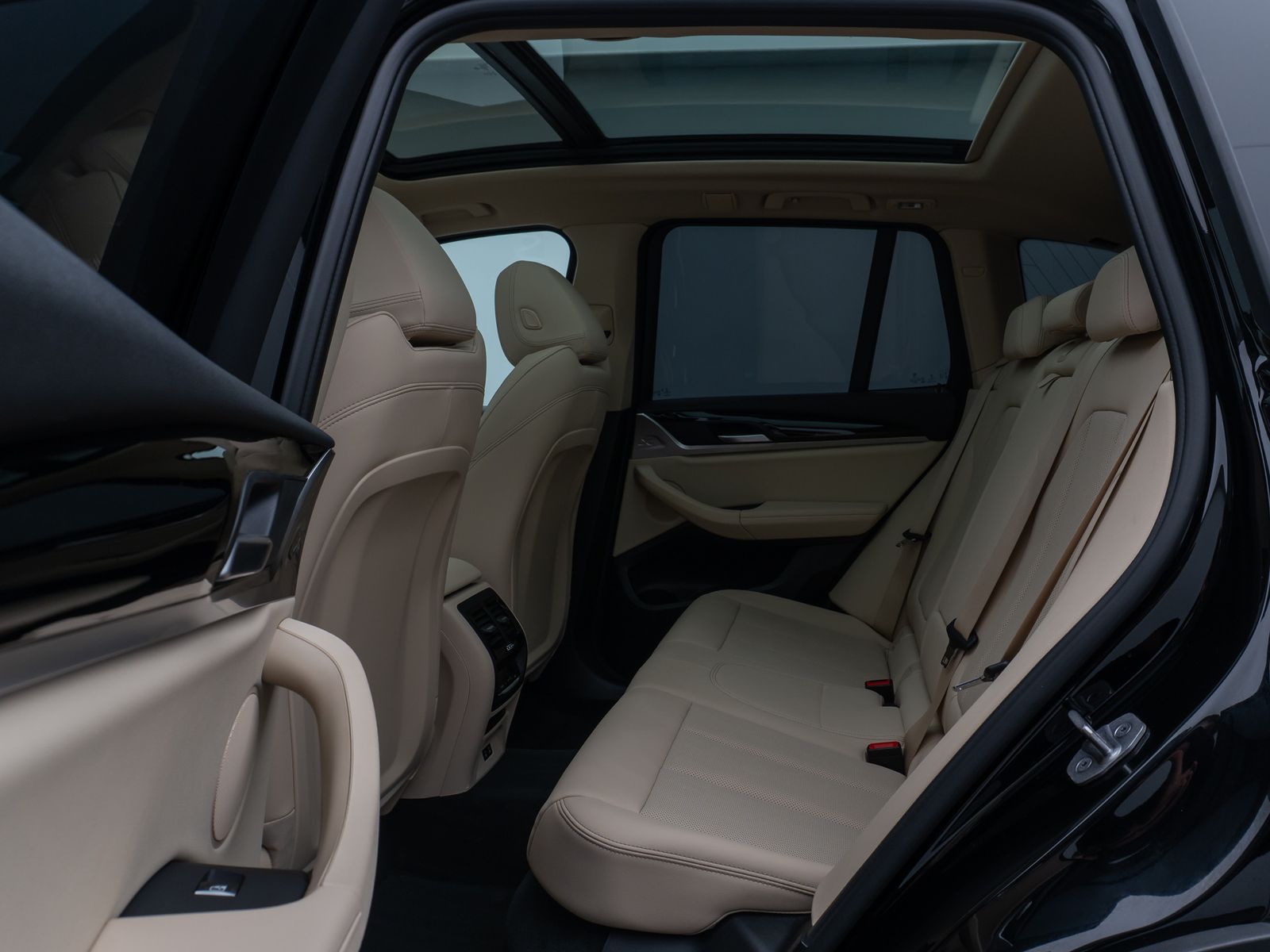 BMW X3 xD20i Sport - Samsaru's Car Outlet