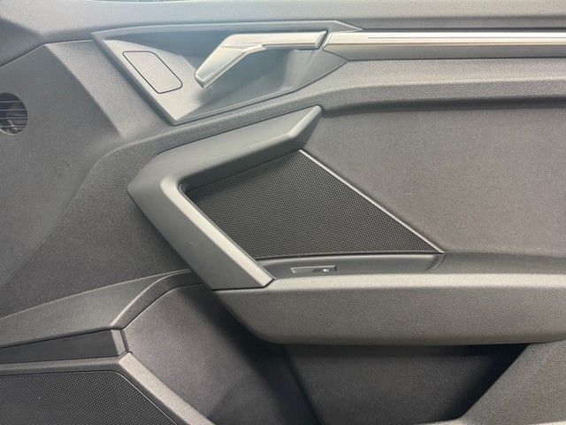 Audi A3 Sportback 40 TFSI e S line BUSINESSP RFK HUD