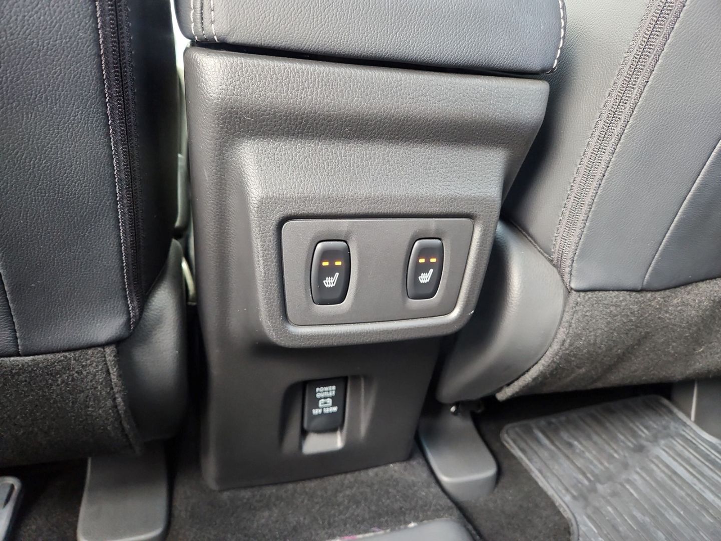Mitsubishi Eclipse Cross Plug-In Hybrid Top Pano Leder Head