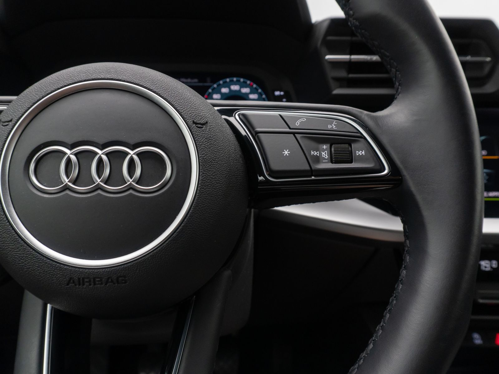 Audi A3 35 TFSI Sportback - Samsaru's Car Outlet