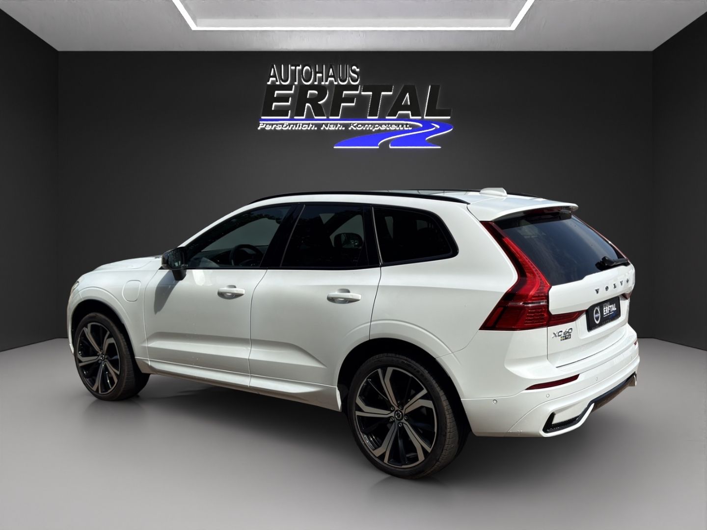 Volvo XC60 T8 AWD Ultimate Dark Recharge Plug-In Hybri