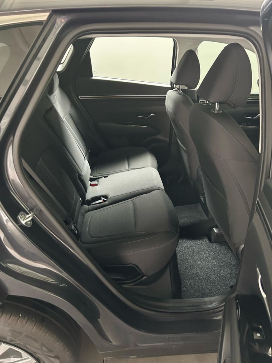 Hyundai Tucson - Samsaru's Car Outlet