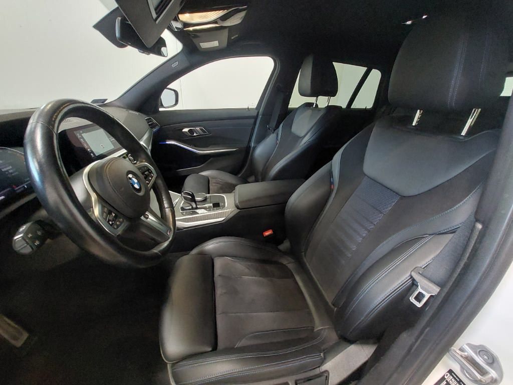 BMW 320 d xDrive M-SPORT - Samsaru's Car Outlet