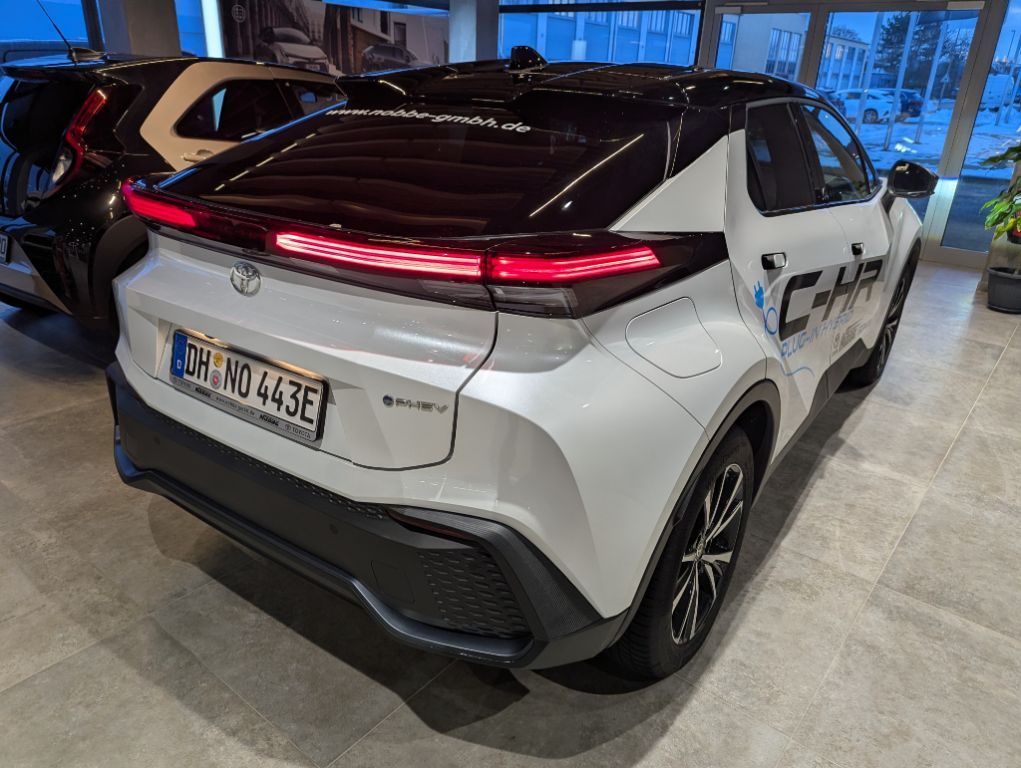 Toyota C-HR 2.0 Plug-in-Hybrid Team Deutschland