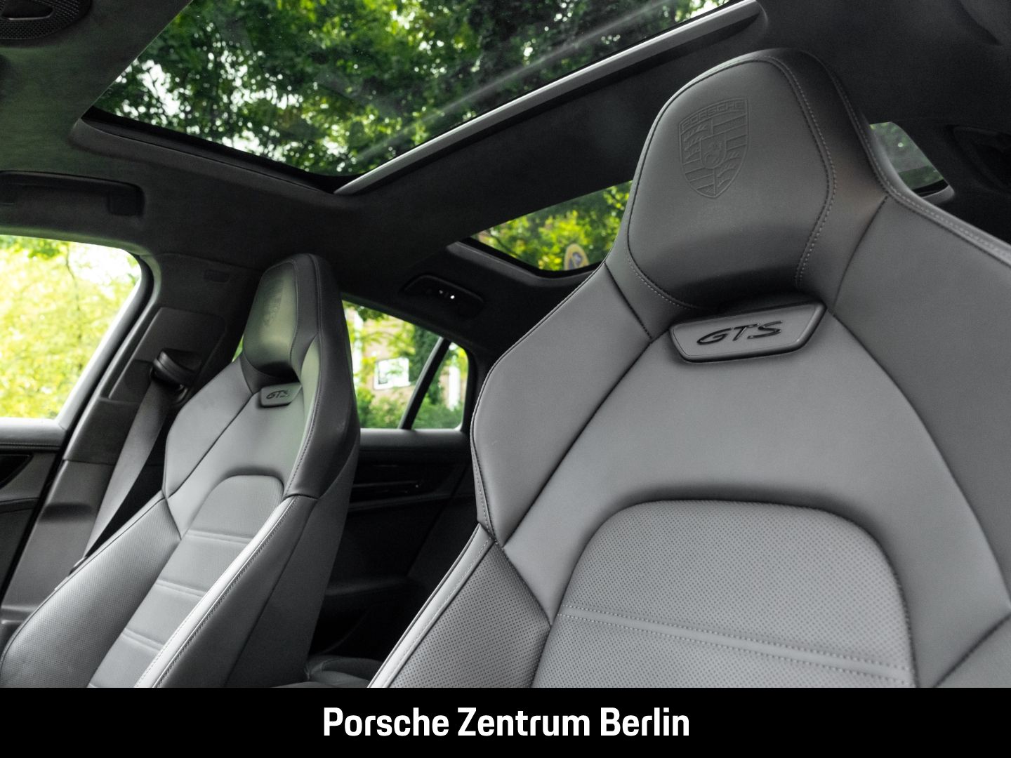Porsche Panamera GTS Surround-View InnoDrive LED-Matrix