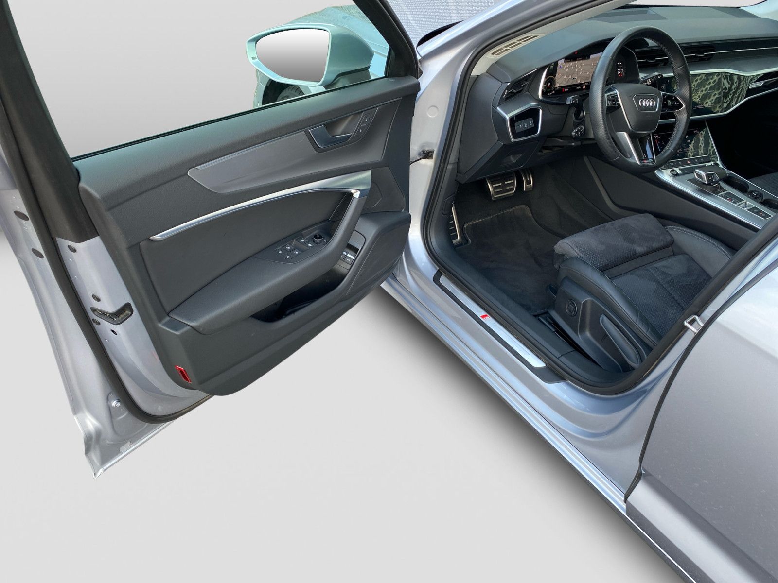 Audi A6 Avant 55 TFSI e quattro S tronic - Samsaru's Car Outlet