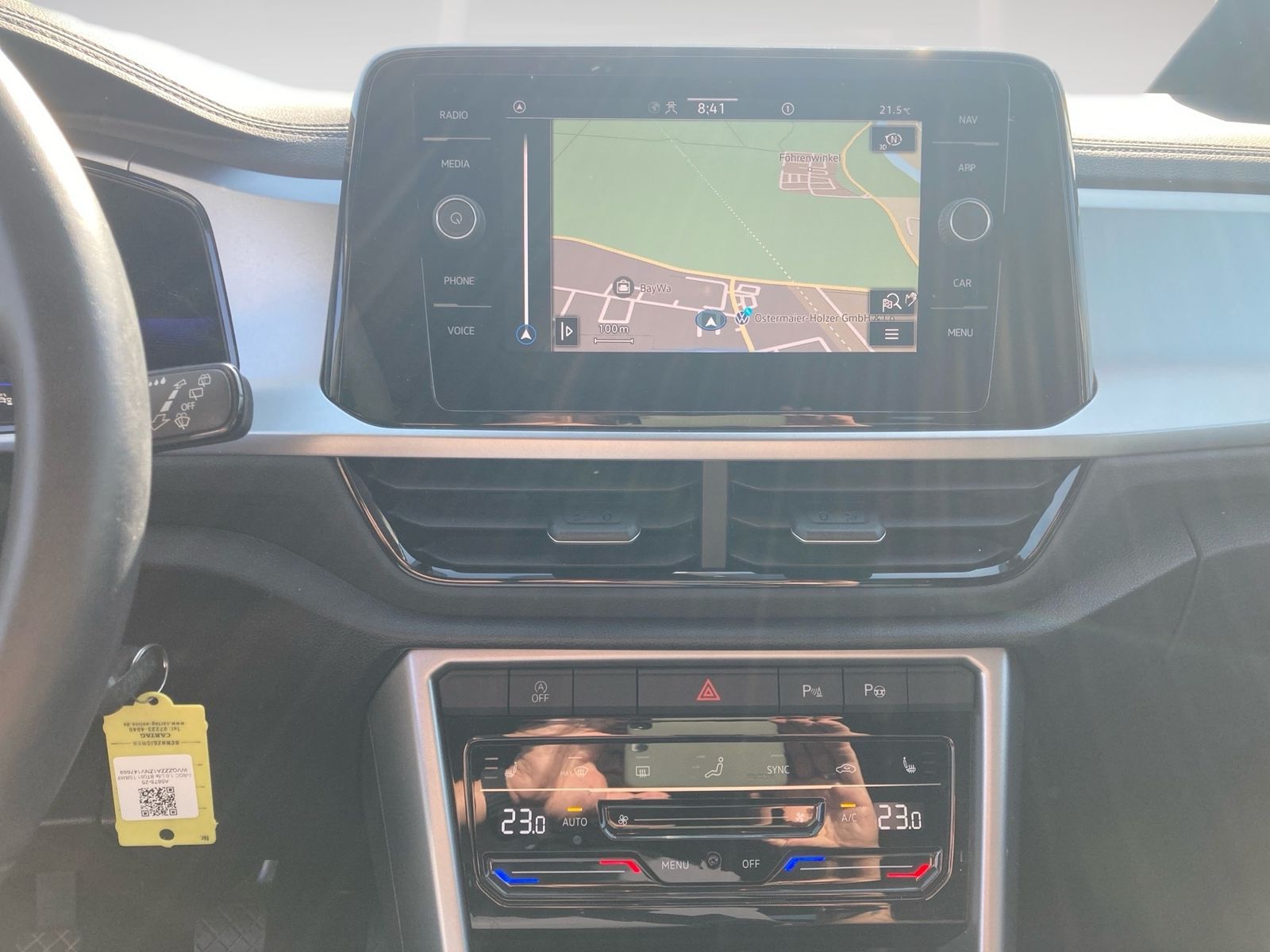 Volkswagen T-Roc LIFE 1.0TSI - Samsaru's Car Outlet