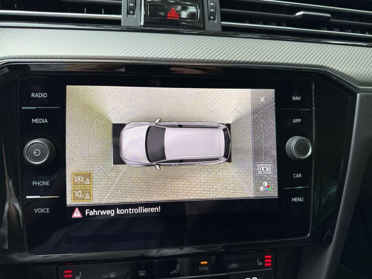 Volkswagen Passat Variant Elegance 4Motion 2.0 TDI DSG *R-L