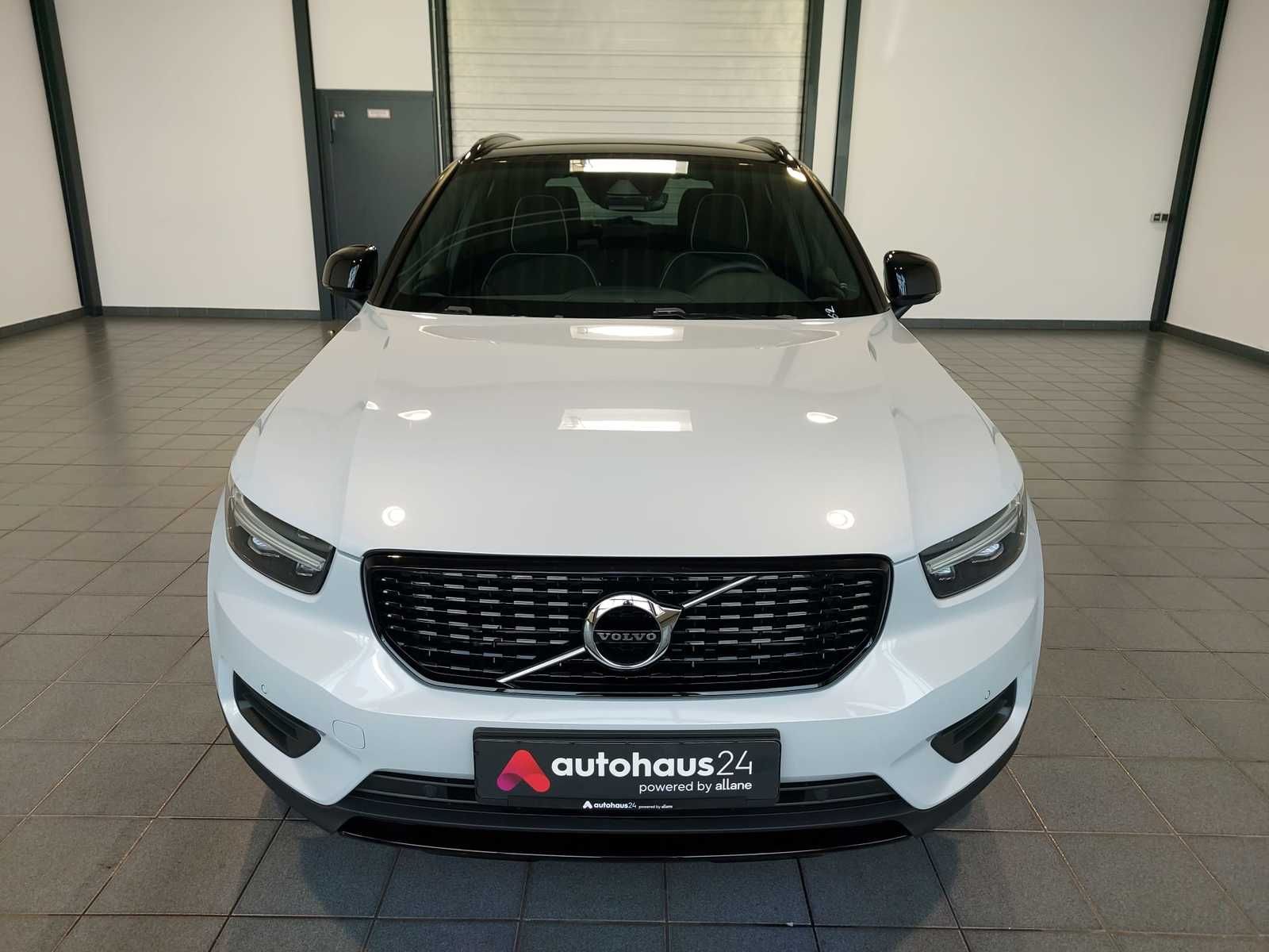 Volvo XC 40 T4 TwinEng  R-Design Plug-In|AHK|LED