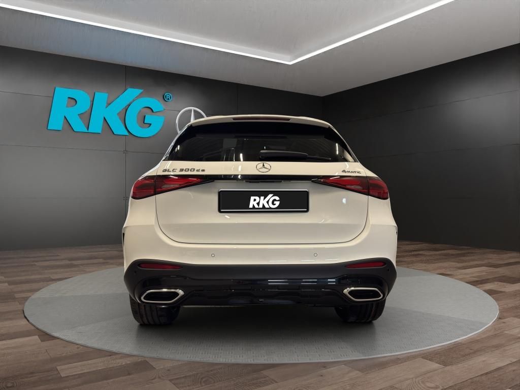 Mercedes-Benz GLC 300 de 4M EDITION AMG DISTRONIC PANO 360°AHK