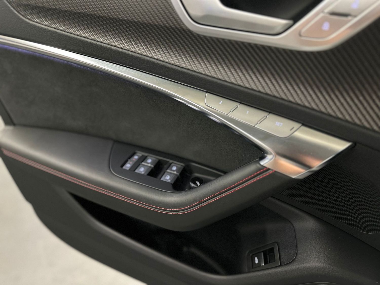 Audi RS6 4.0 TFSI quattro*MATRIX*KERAMIK*CARBON*4 ZON