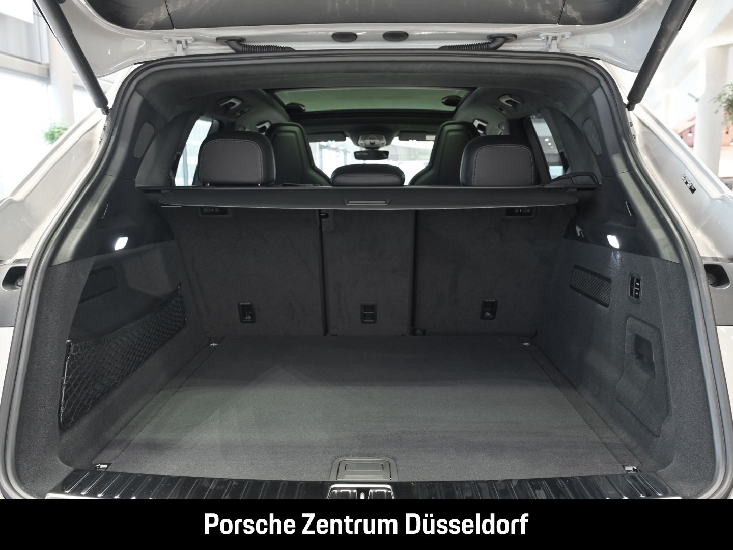 Porsche Cayenne GTS BOSE InnoDrive Surround-View Head-Up