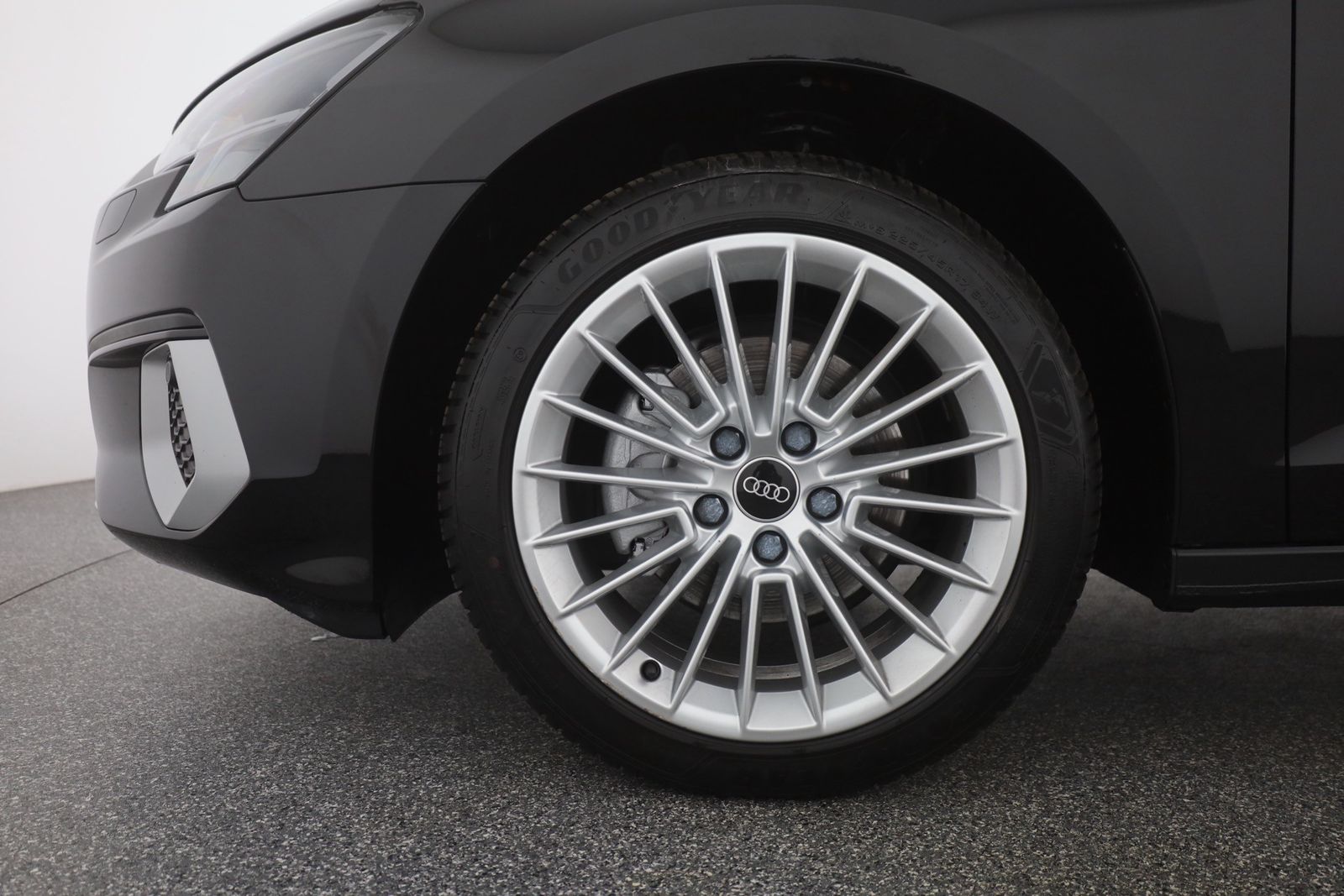 Audi A3 35 TDI Limousine LED Navi Sitzheizung DAB AHK