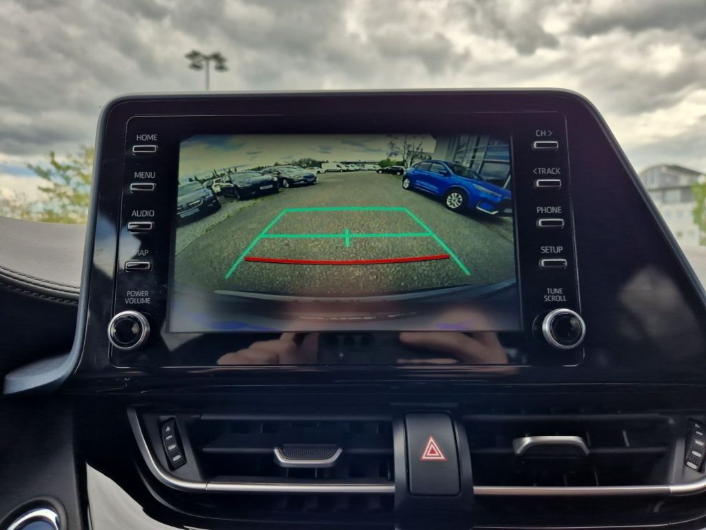 Toyota C-HR 2.0 Hybrid - Samsaru's Car Outlet