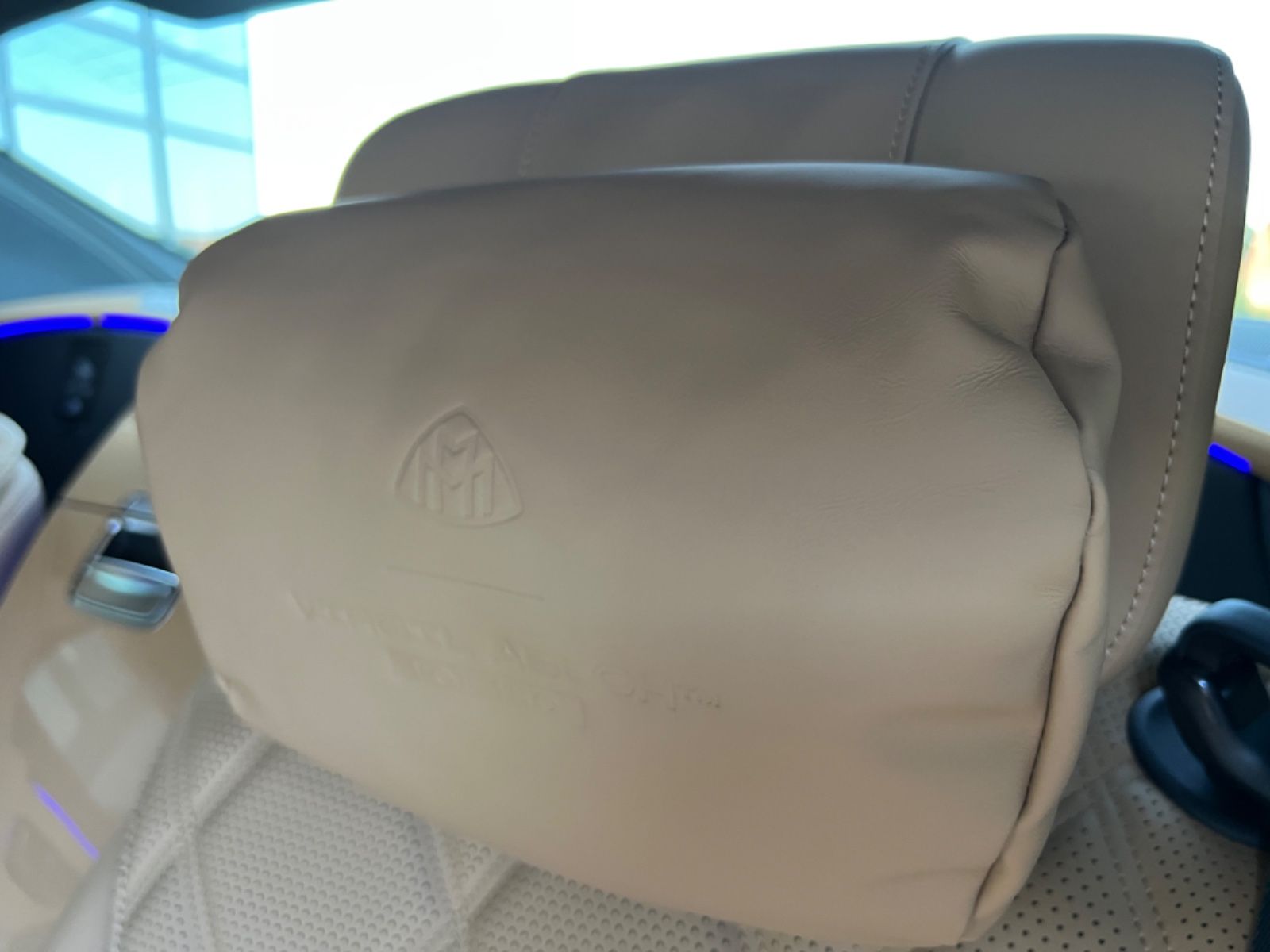 Mercedes-Benz S 680 Maybach - Samsaru's Car Outlet
