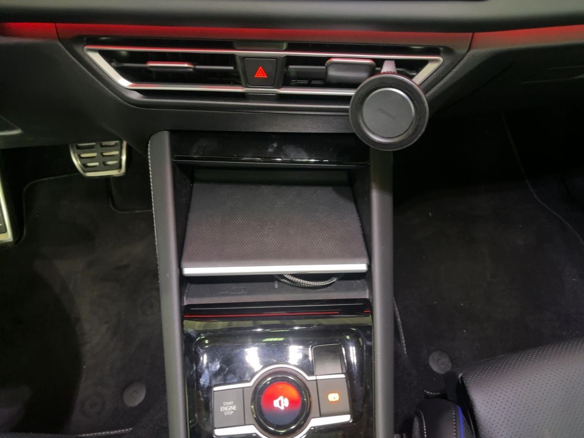 Volkswagen Tiguan 1.5 TSI DSG eHybrid Leder Navi P-Dach AHK