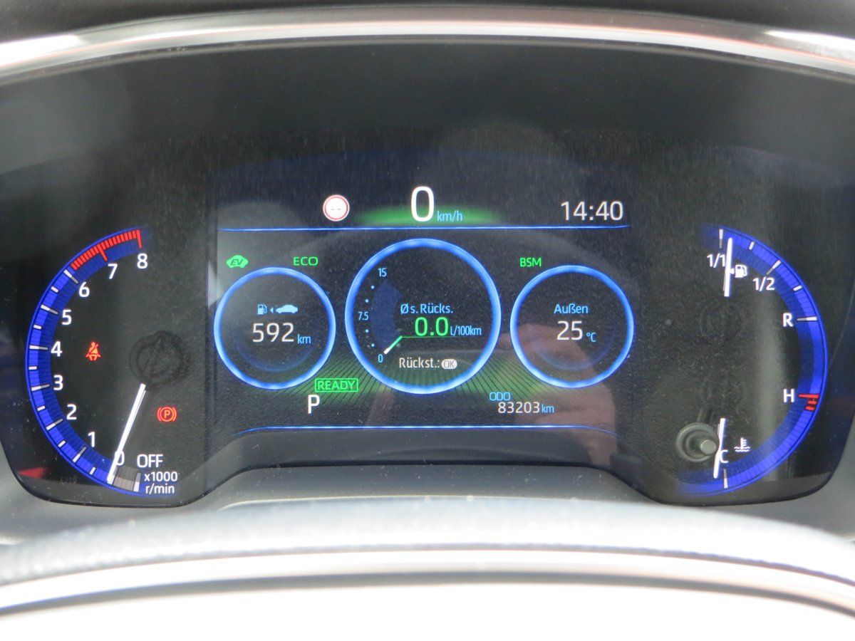 Toyota Corolla 2.0 Hybrid Lounge - Samsaru's Car Outlet