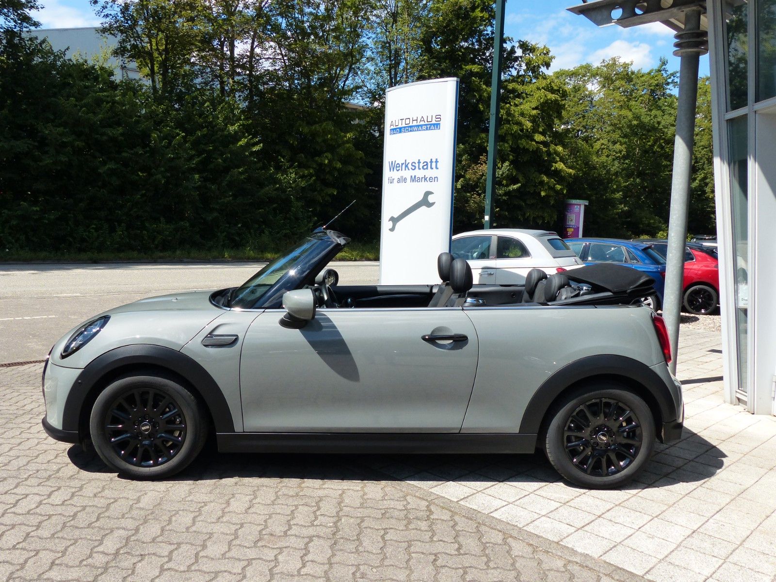 MINI One Cabrio Classic - Samsaru's Car Outlet