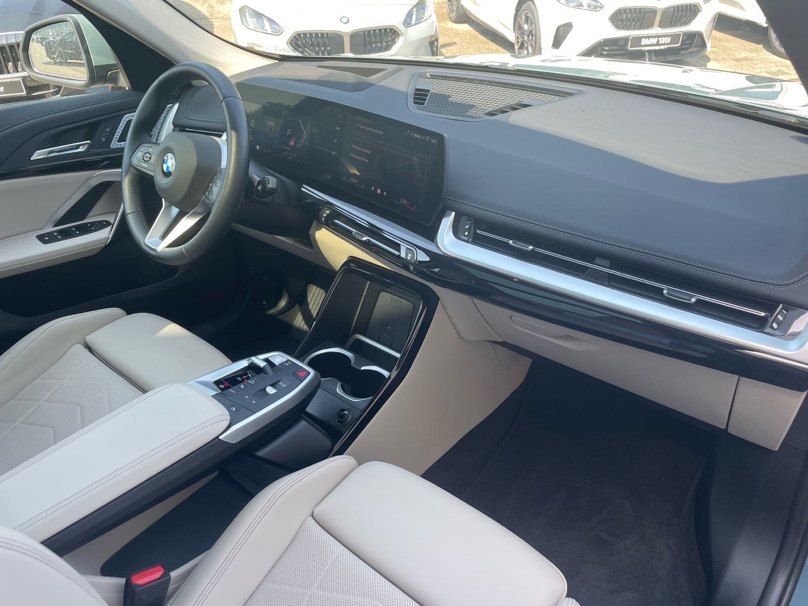 BMW X1 xDrive23d xLine || AHK ACC Pano Massage