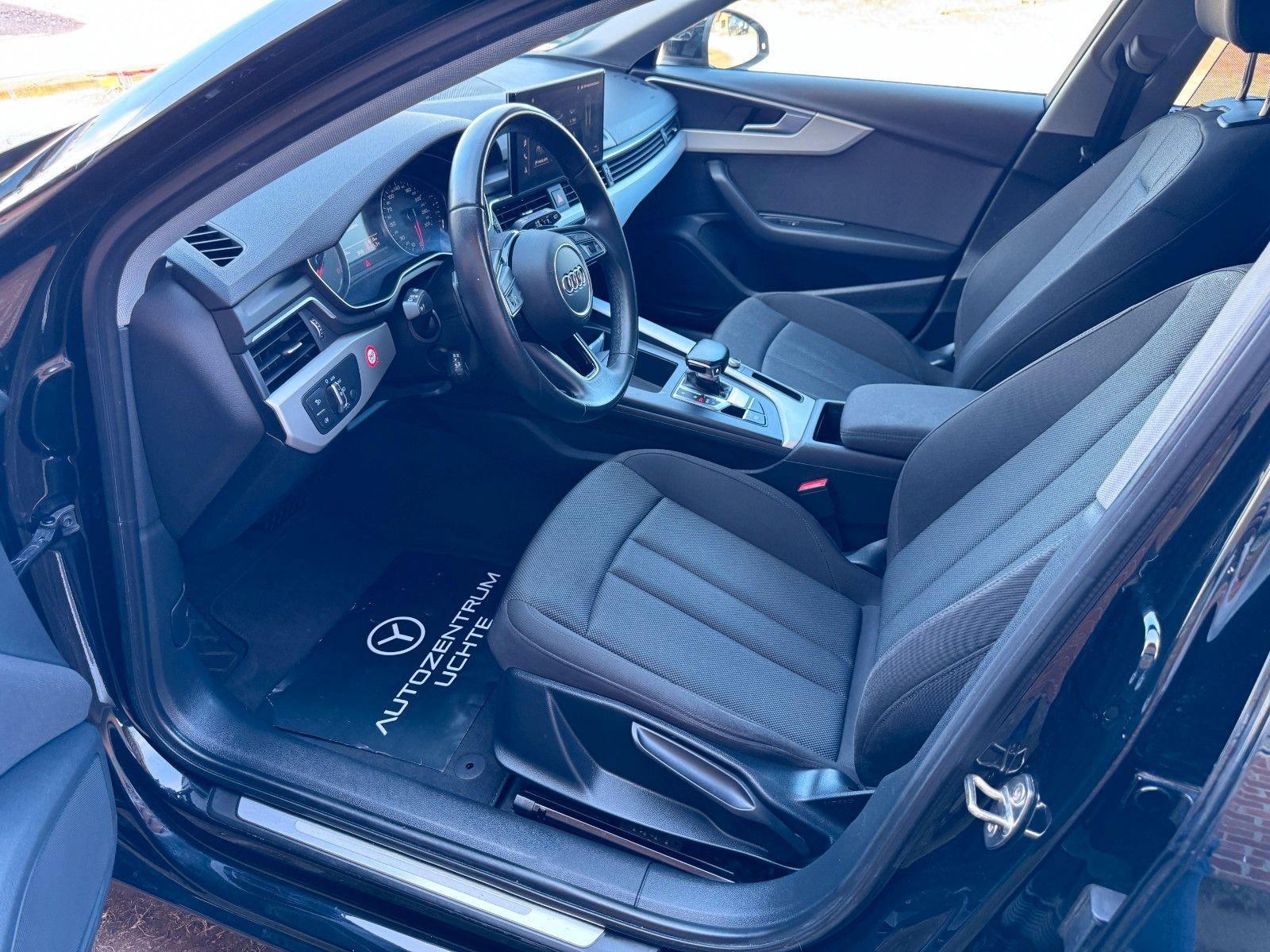 Audi A4 Avant 35 TFSI - Samsaru's Car Outlet