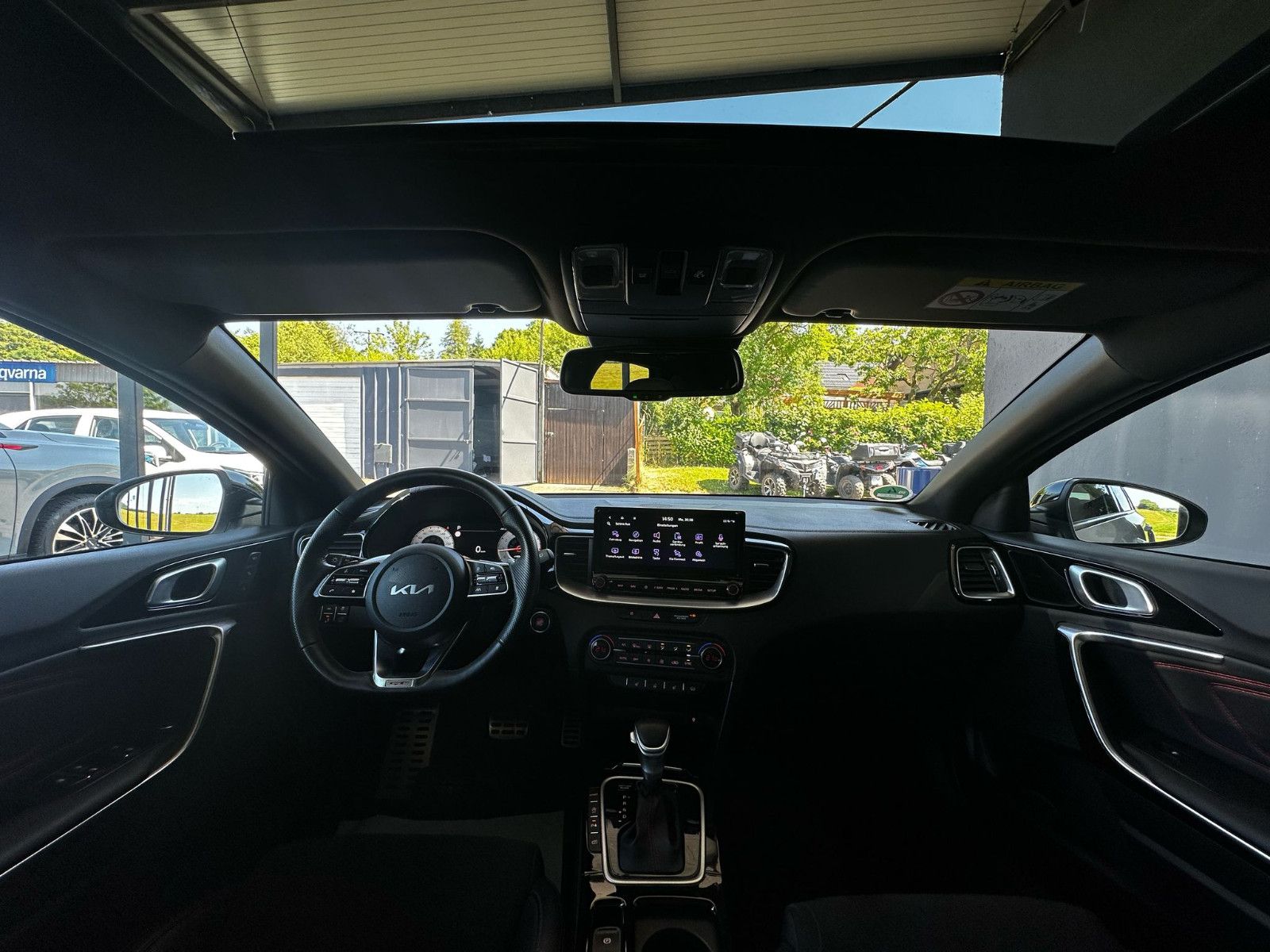 Kia pro cee'd / ProCeed 1.6 T-GDI DCT - Samsaru's Car Outlet