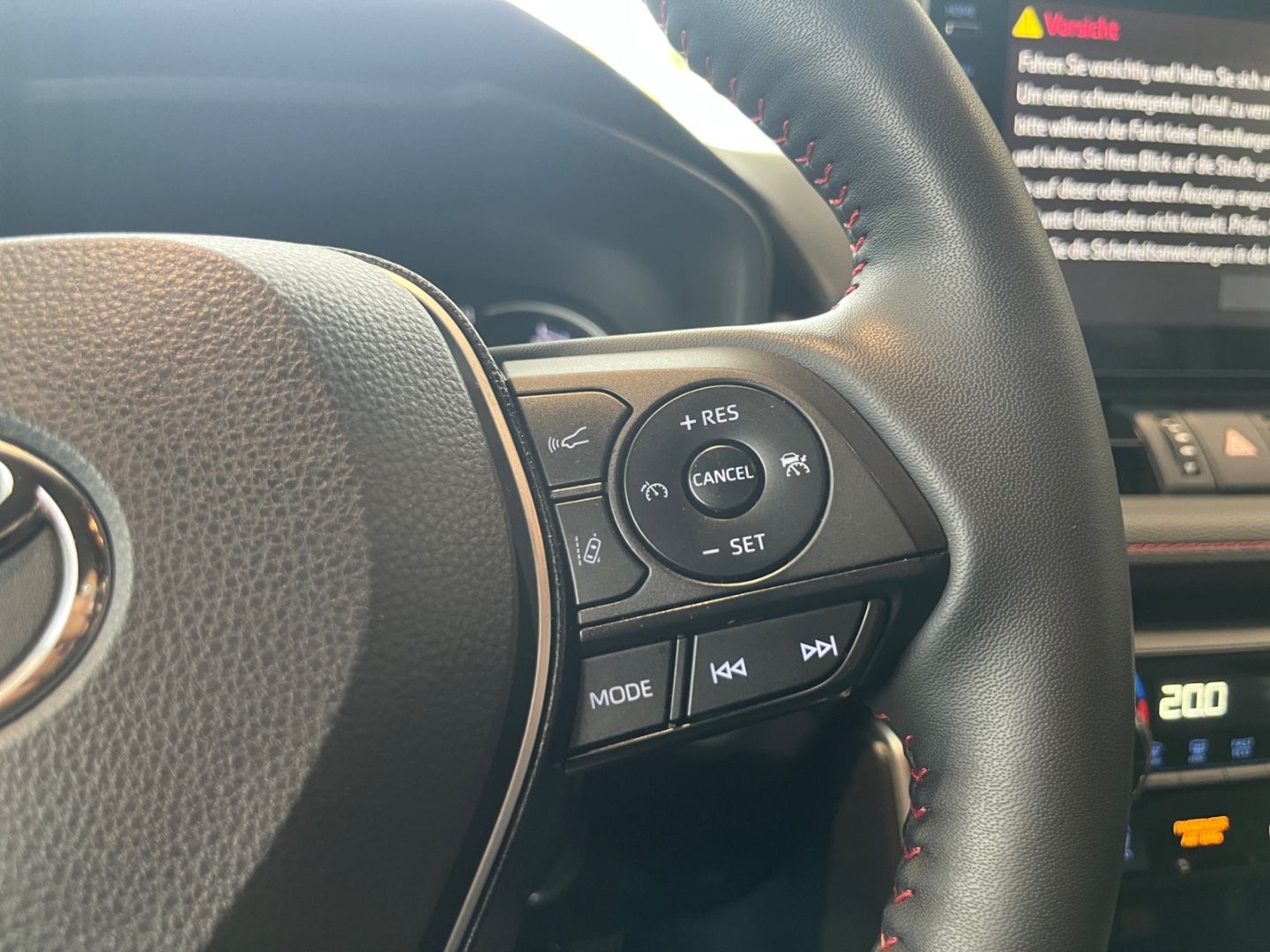 Toyota RAV 4 Plug-in-Hybrid 4x4 Technik - Samsaru's Car Outlet