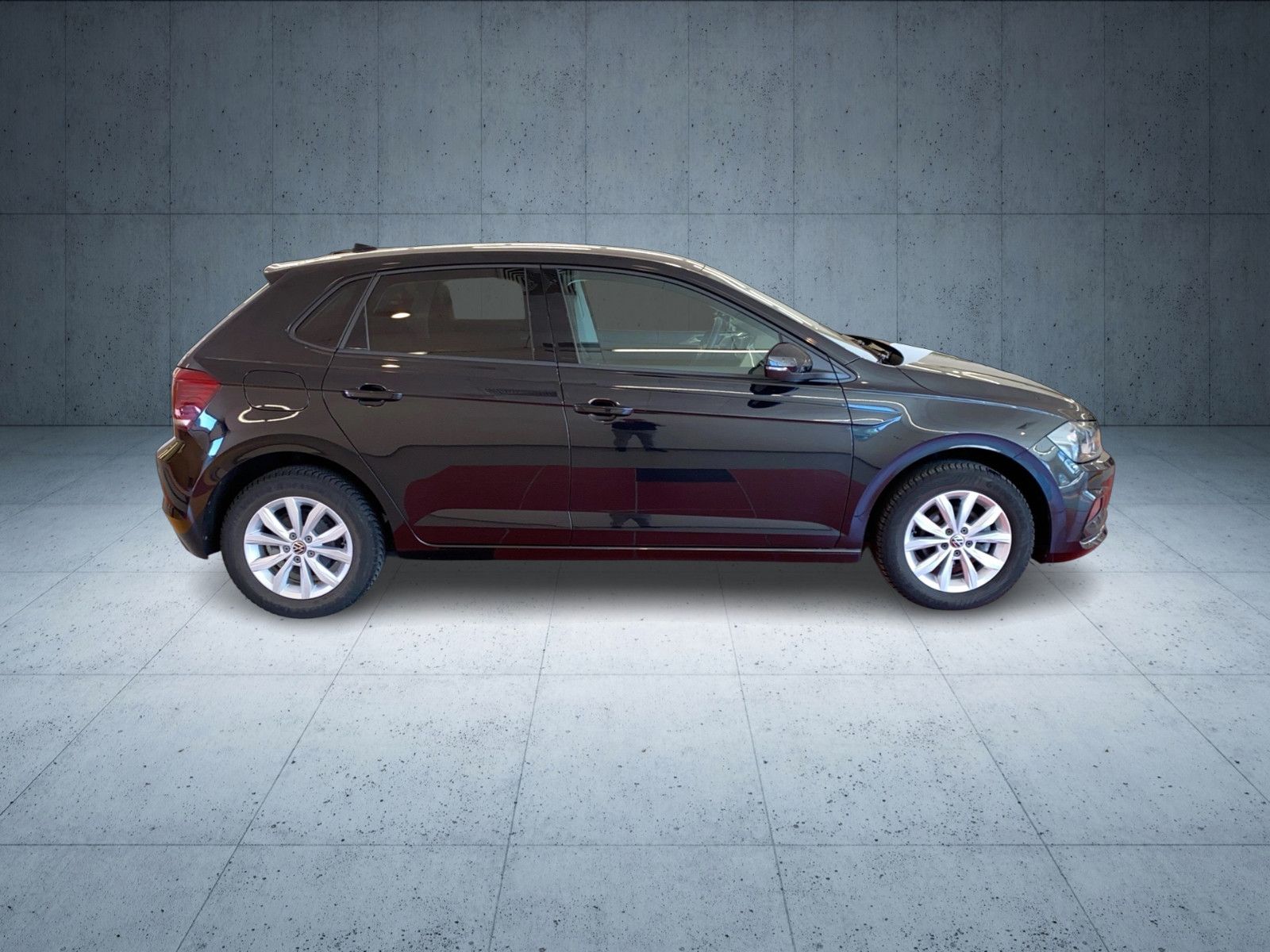 Volkswagen Polo VI Highline - Samsaru's Car Outlet