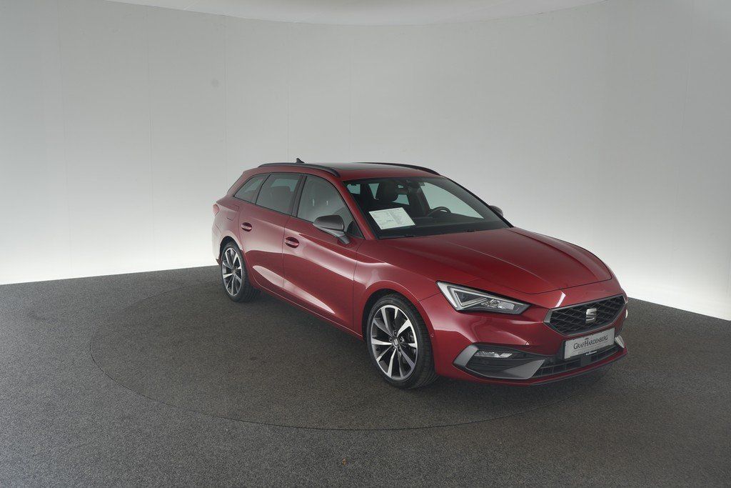 Seat Leon ST 2.0 TDI 4Drive DSG FR-Line ACC AHK Pano