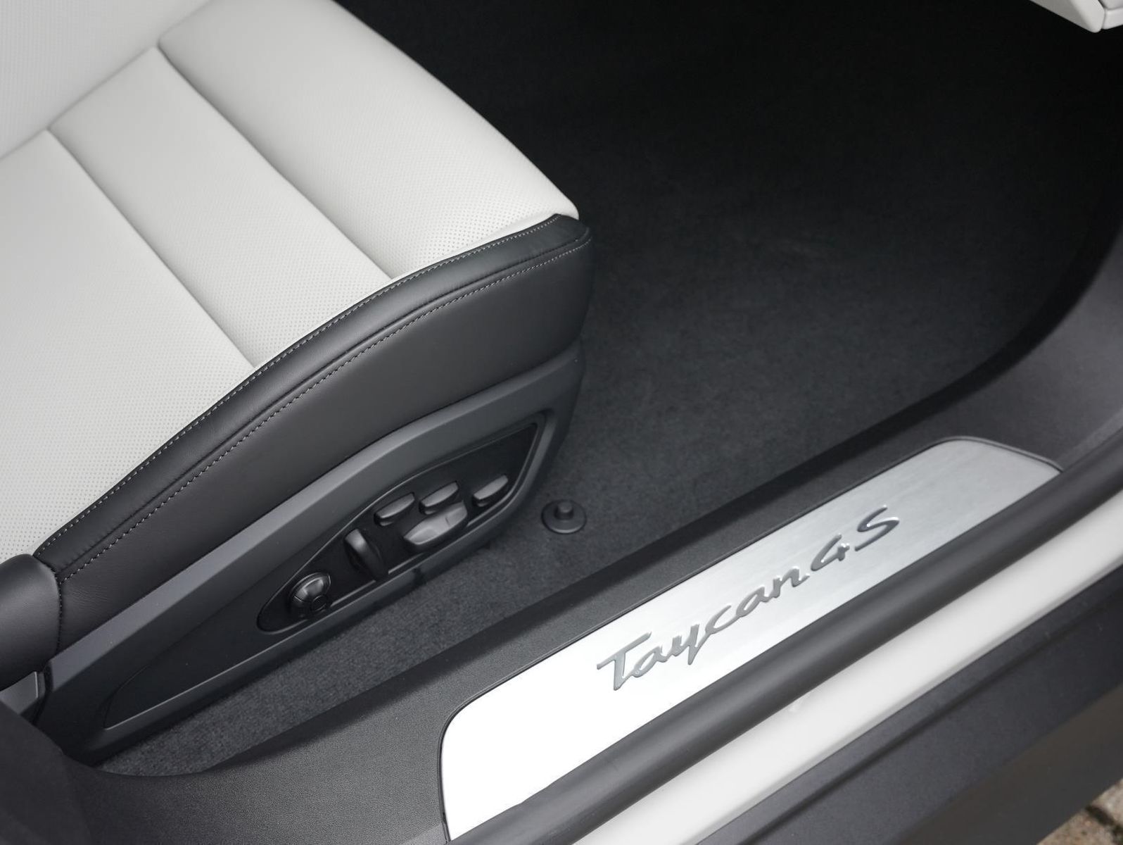 Porsche Taycan 4S Sport Turismo LED-Matrix Surround-View