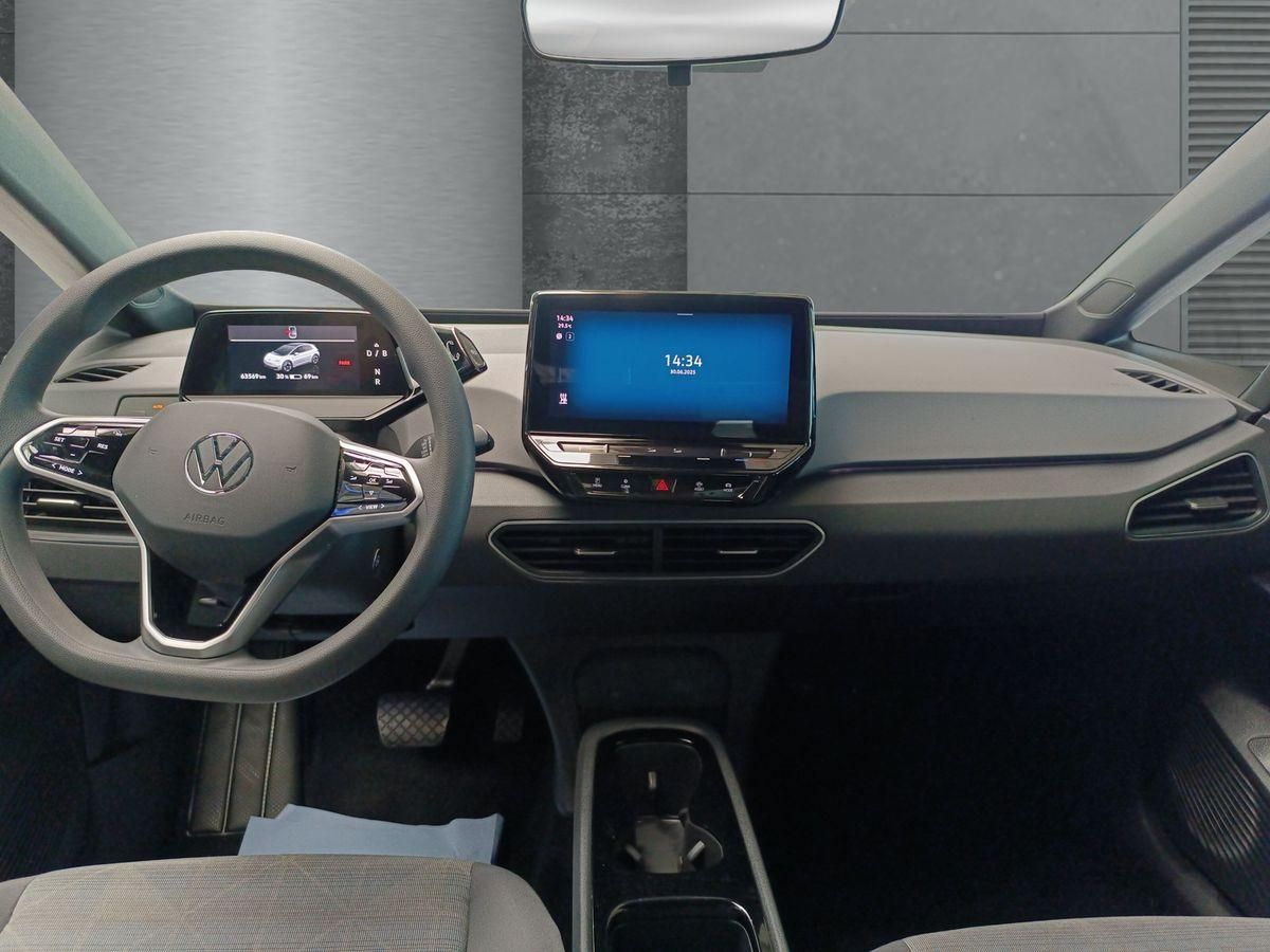 Volkswagen ID.3 45 KWh Pure Performance - Samsaru's Car Outlet