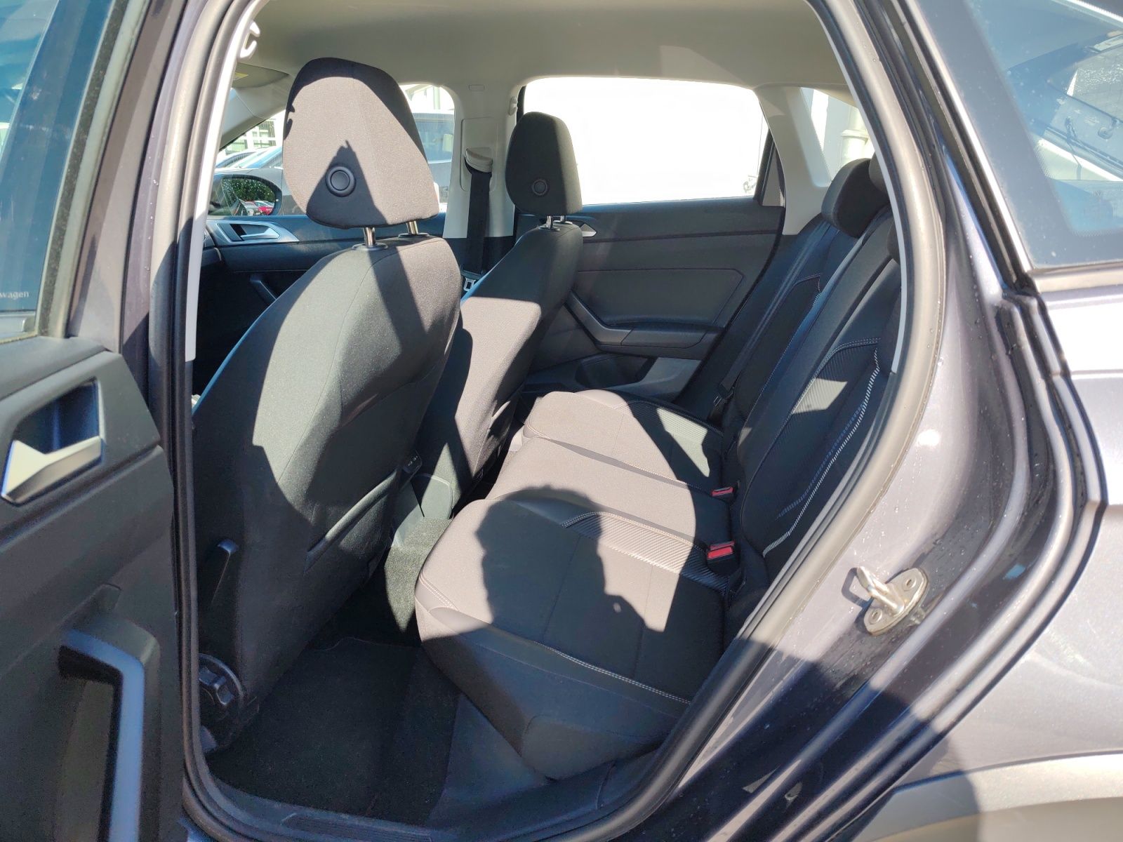 Volkswagen TAIGO 1.0 TSI Style DSG - Samsaru's Car Outlet