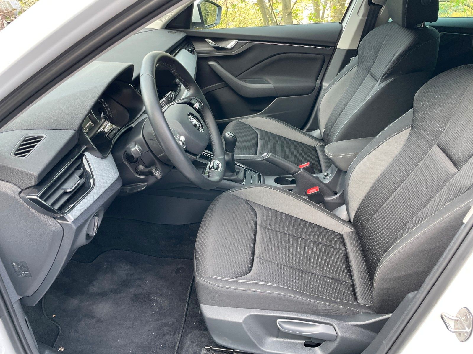 Skoda Kamiq Tour 1.0 TSI - Samsaru's Car Outlet
