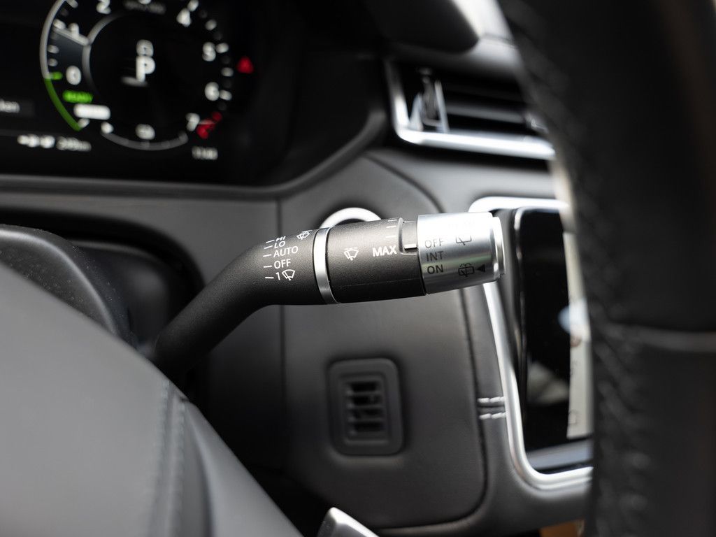 Range Rover Velar P400e R-Dynamic - Samsaru's Car Outlet