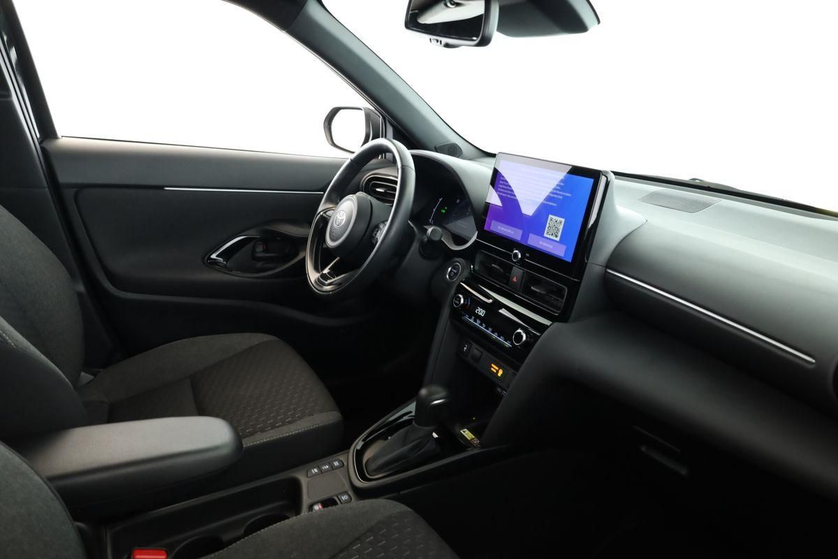Toyota Yaris Cross CVT Team D LED Navi SHZ iACC Kam 17"