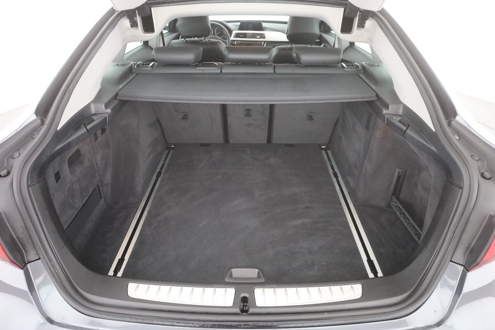 BMW 320i Gran Turismo - Samsaru's Car Outlet