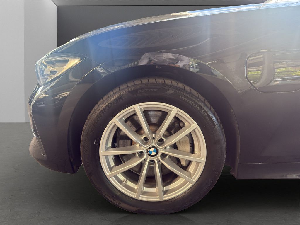 BMW 330e Lim. Advantage - Samsaru's Car Outlet
