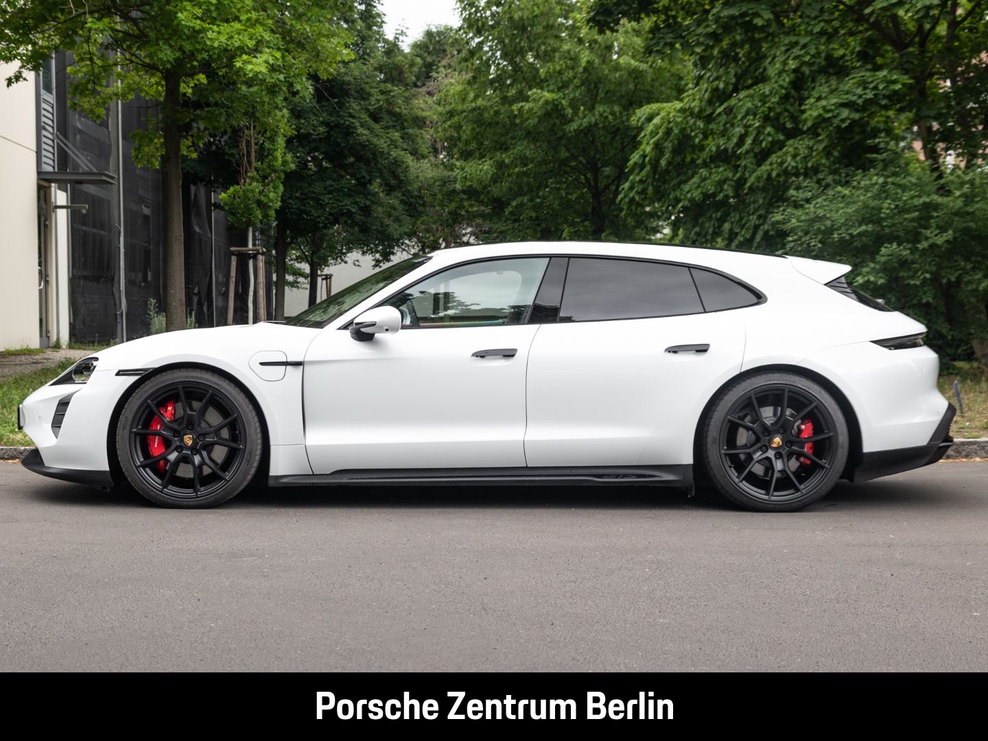 Porsche Taycan GTS Sport Turismo BOSE Luftfederung LED