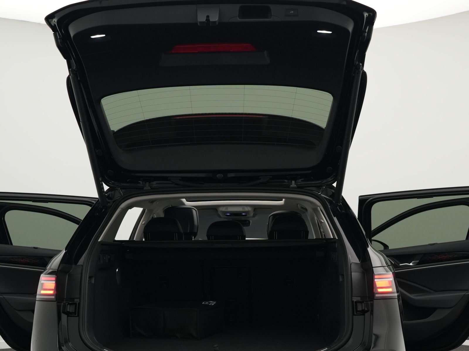 Volkswagen Passat Variant Elegance 1,5 TSI eHybrid PANO*AHK