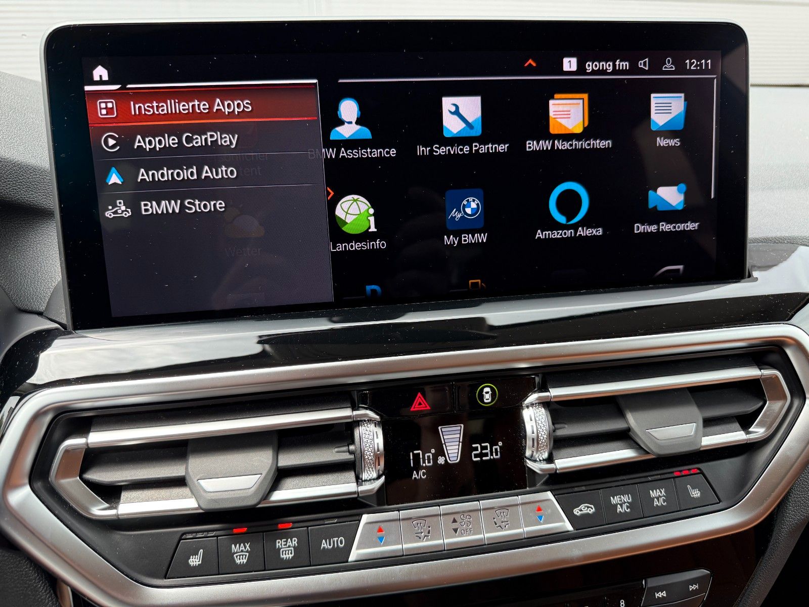 BMW X3 xDrive 20i Laser - Samsaru's Car Outlet